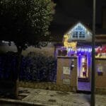Esperando la Navidad Lugar: Pilar Bardem, 67 Materiales utilizados: Luces, guirnaldas y mucha ilusión.