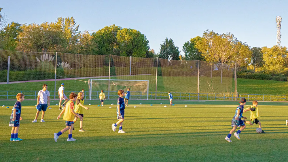 Futbol-Dia-Deporte-2023 Rivas cederá la gestión de las pistas de fútbol