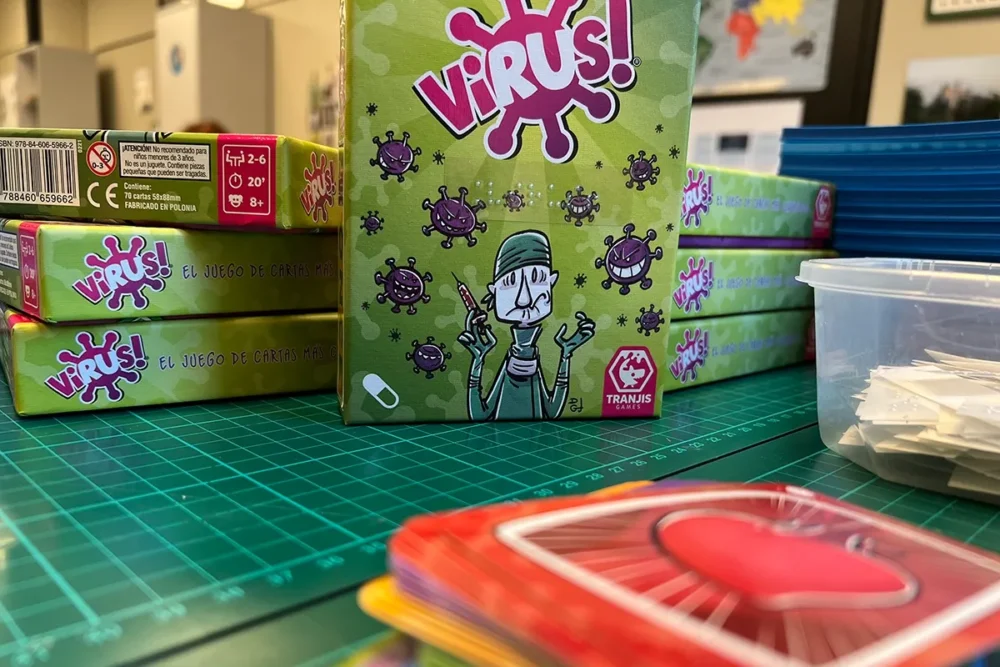 Juego Virus de Tranjis Games Tranjis Games ONCE Accesibilidad