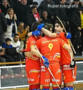 Imagen del equipo Adiss Hockey Rivas reunido. Foto: Pablo Rupérez