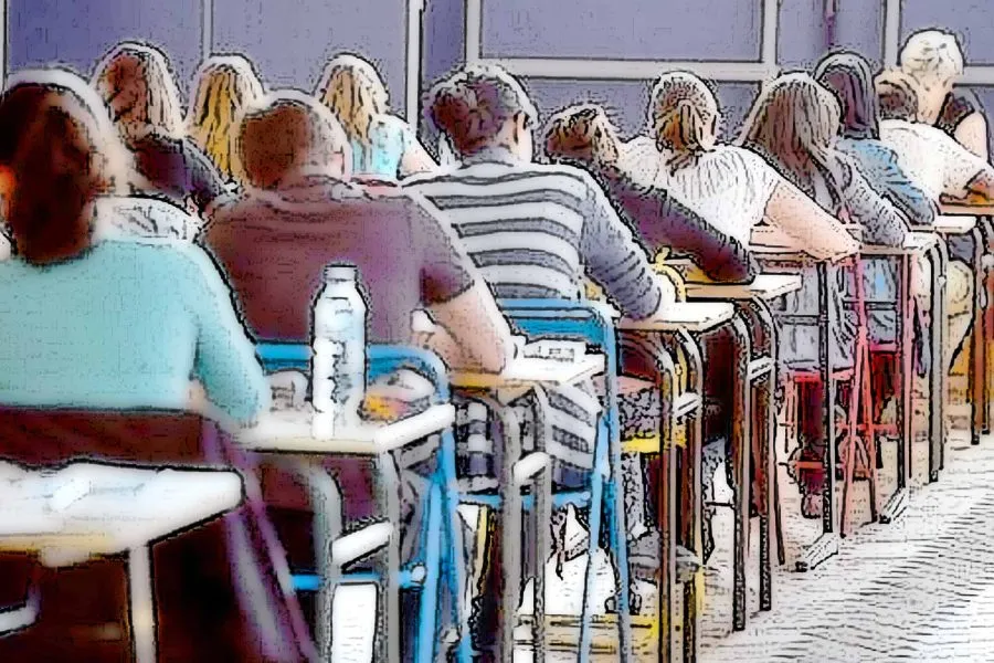 aula educación universidad Dos de cada tres mujeres de Rivas mejoran los estudios