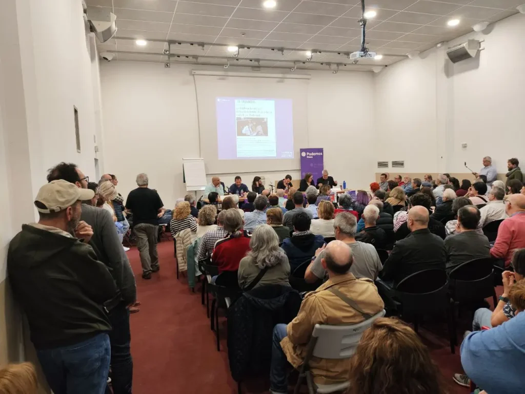 Lawfare: Pablo Iglesias y su equipo jurídico llenan la Casa de Asociaciones