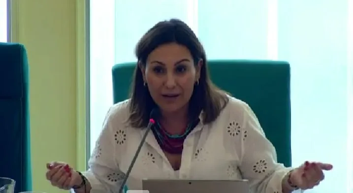 Eliana Palacios (VOX) criticó el carácter "globalista" de la Agenda 2030, en la que engloba la nueva Agenda Urbana.