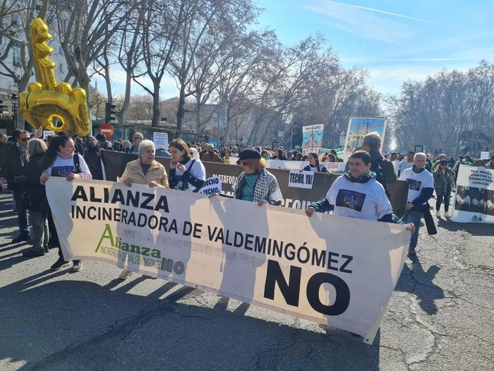 Alianza-en-manifestacion-vivienda-Madrid-9-feb-25