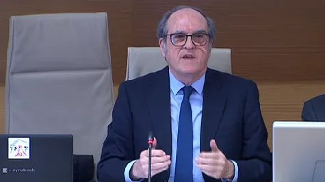 Ángel Gabilondo en el Congreso de los Diputados Gabilondo critica la insuficiencia del parque de vivienda pública