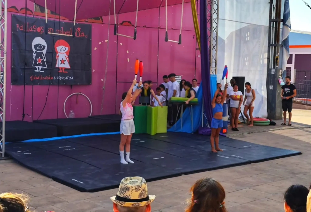 Pallasos en rebeldia y niños palestina