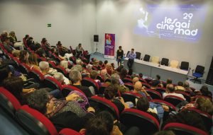 Público en una sesión de una edición anterior del festival de cine LGTBI LesGaiCineMad, ahora QueerCineMad, en Rivas Vaciamadrid