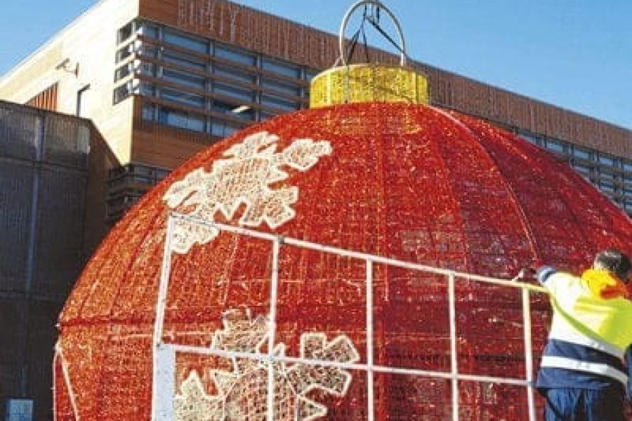 004_Montaje-luces-de-Navidad_Paco-Mariscal_111121