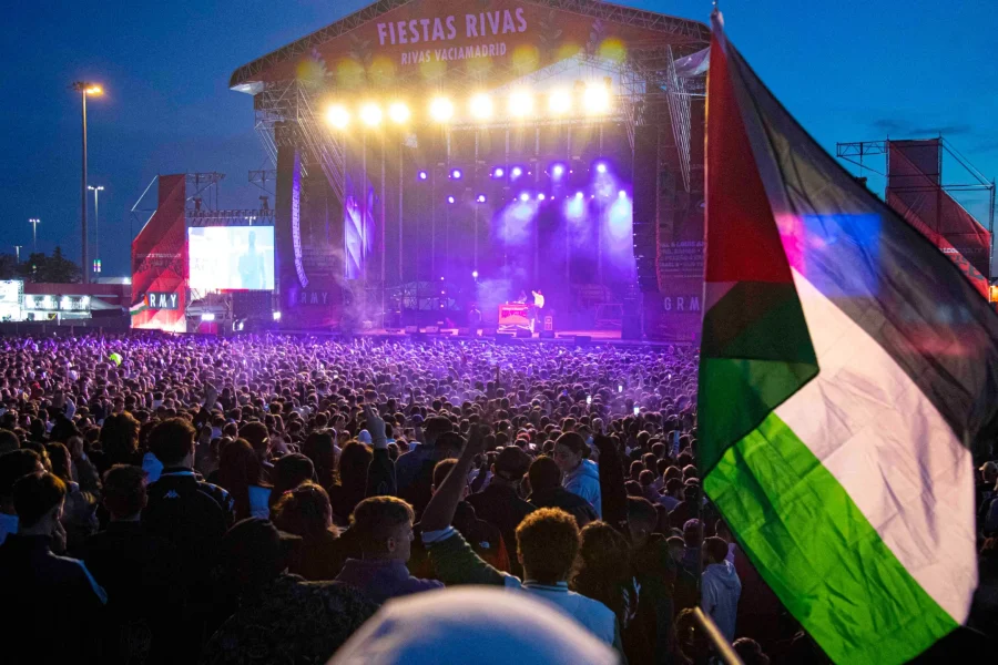 Víctor Manuel vuelve a actuar en Rivas