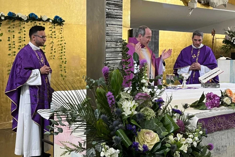 El obispo monseñor Prieto Lucena.