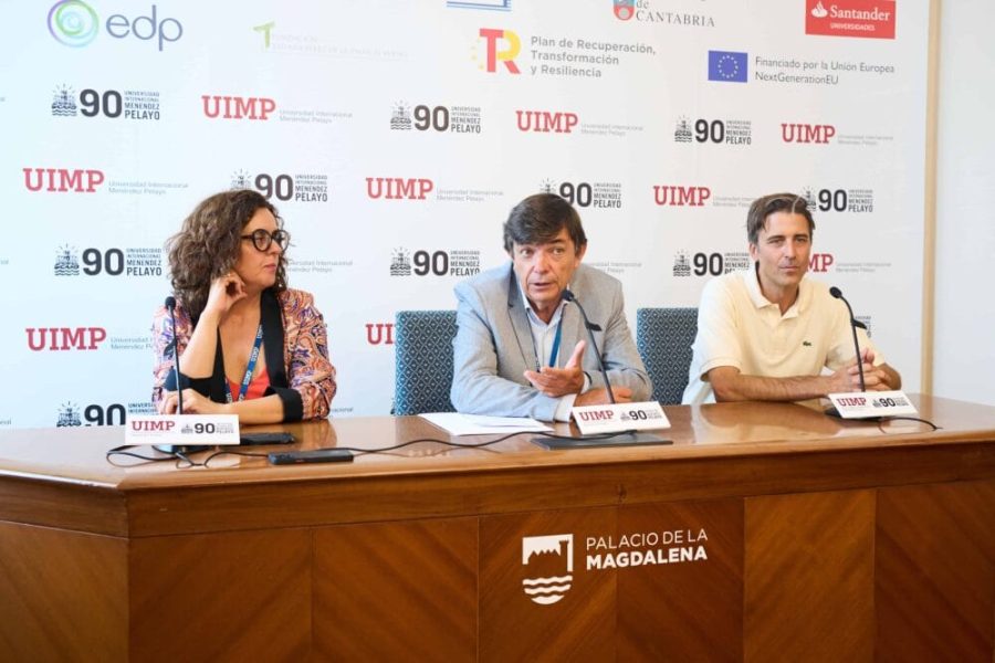 Andradas, en el centro de la imagen | Foto: UIMP