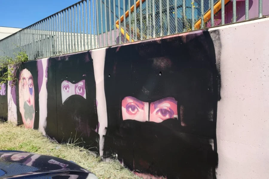 El mural feminista de Rivas sufre una agresión