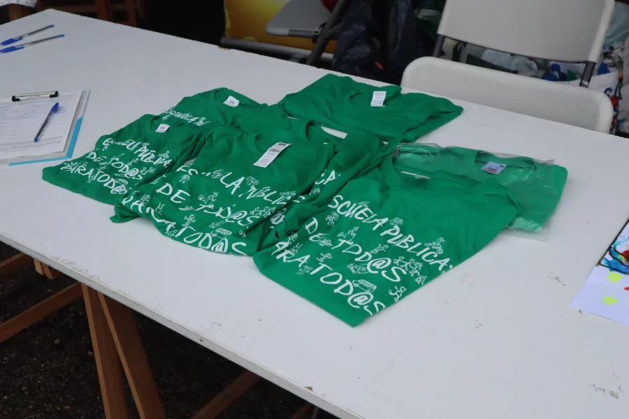 Camisetas en defensa de la educación pública