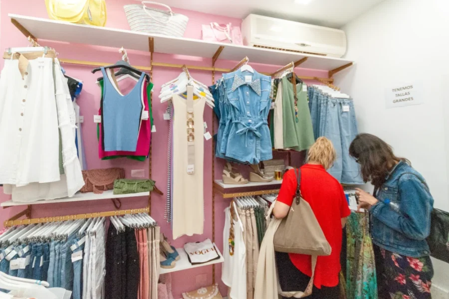 Rivas da la bienvenida a Glam Newstyle.