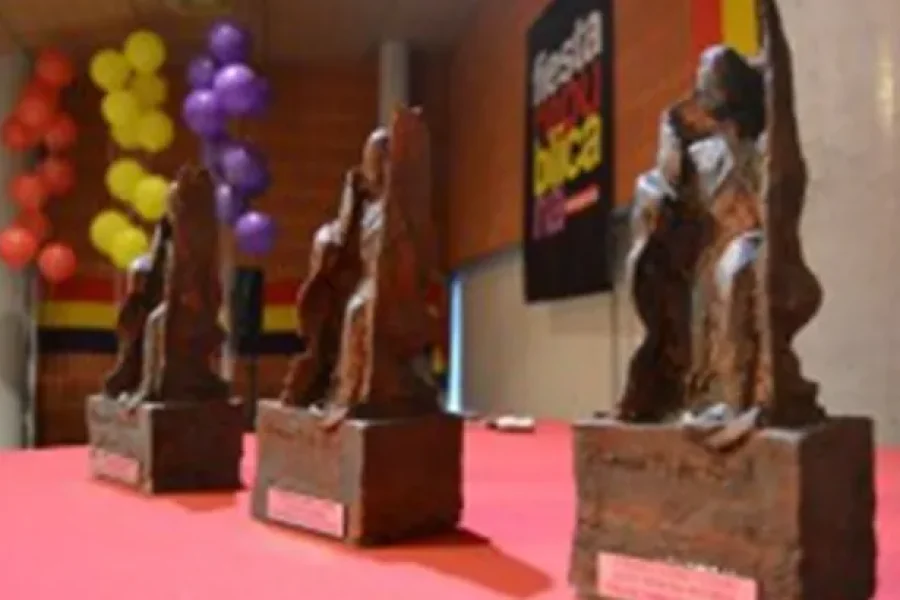 IU Rivas lanza los Premios 14 de Abril 2025