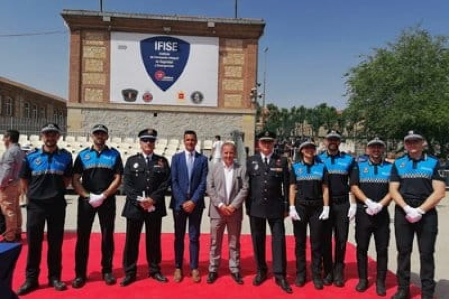 FOTO-DE-LOS-NUEVOS-POLICIAS