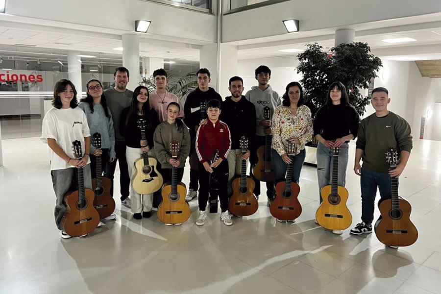 Grupo-guitarras-Seis-Cuerdas