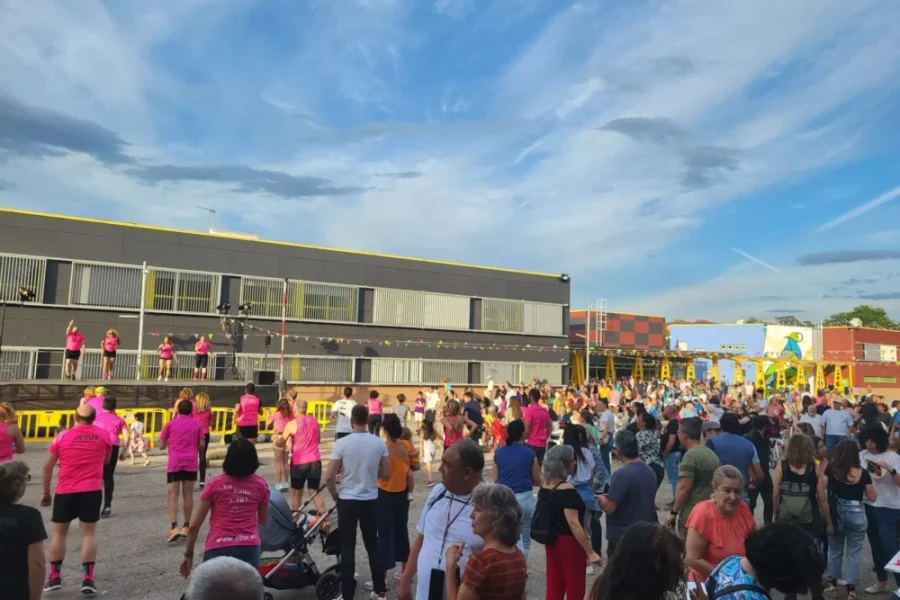 El asociacionismo sale de fiesta.