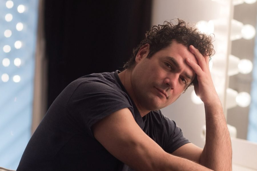 El director y profesor de teatro Juan Expósito