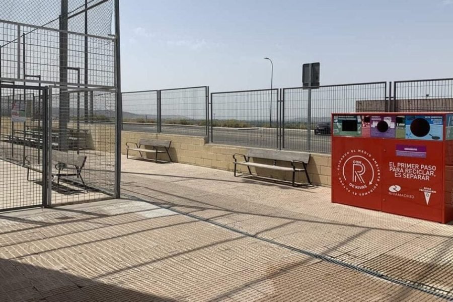 Punto limpio de proximidad, en el polideportivo municipal Parque del Sureste.