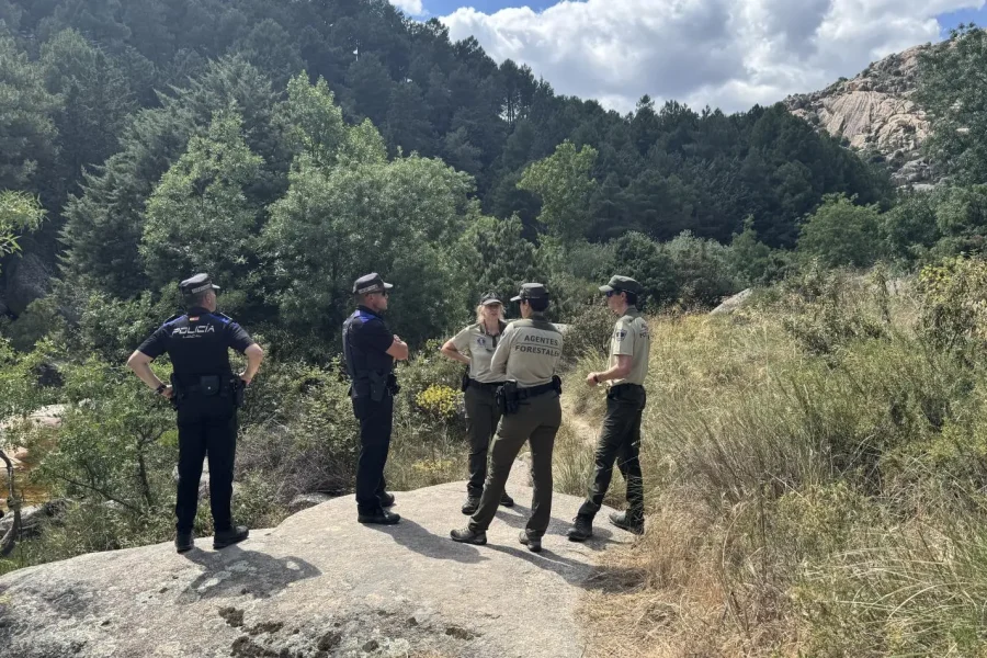 agentes-forestales-y-policias-controlan-el-bano-en-zonas-protegidas-del-pn-sierra-del-guadarrama-1