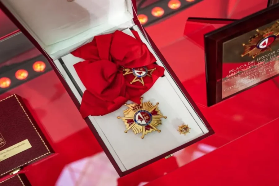 Madrid concede 15 Grandes Cruces