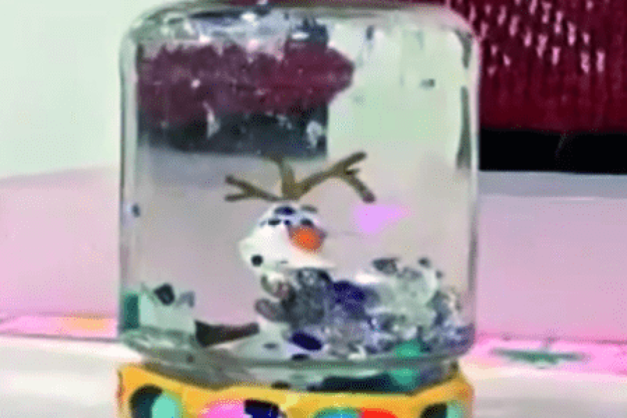 6 Cerramos el bote y decoramos la tapa bien pintándola con esmalte o con cinta decorativa