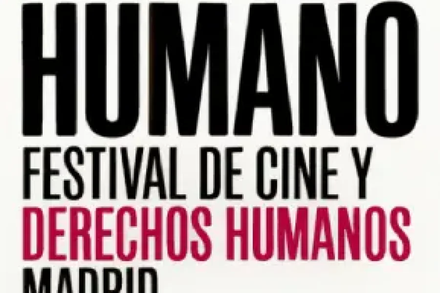 Texto en negro y rojo sobre fondo blanco: HUMANO Festival de Cine y Derechos Humanos Madrid. Destacando "Derechos Humanos" en rojo, el festival celebra los derechos humanos a través del cine en Madrid.