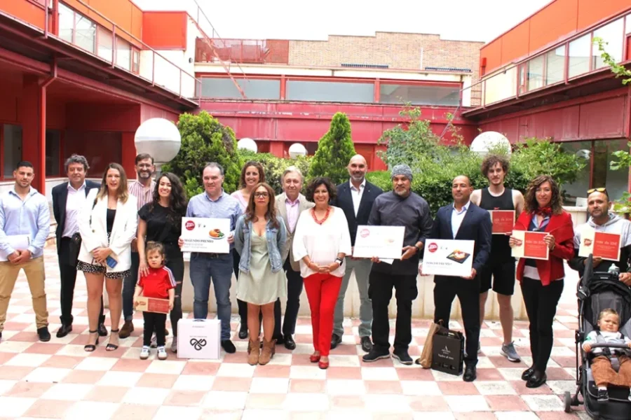 Foto de familia de la entrega de Premios de Tapas Animadas organizado por ASEARCO