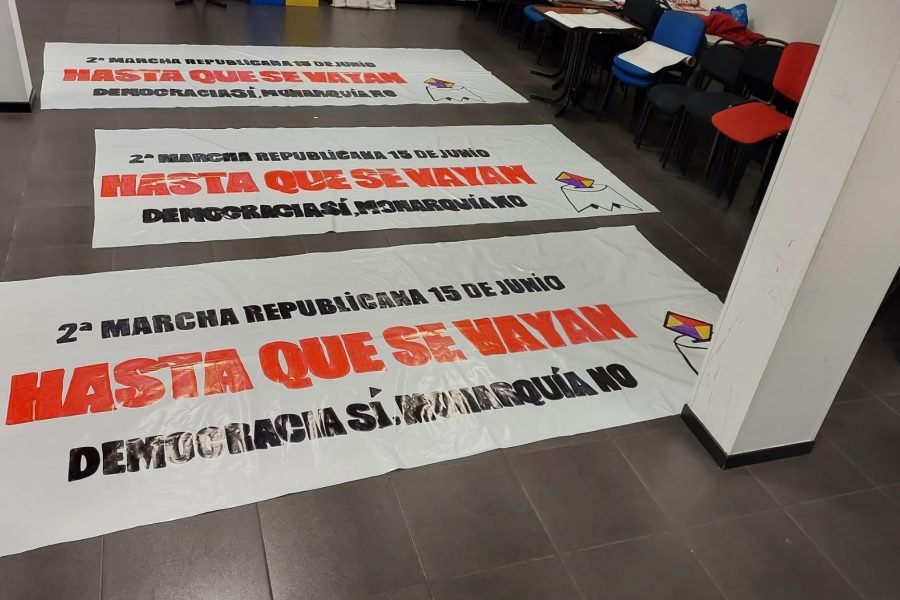pancartas-marcha-republicana