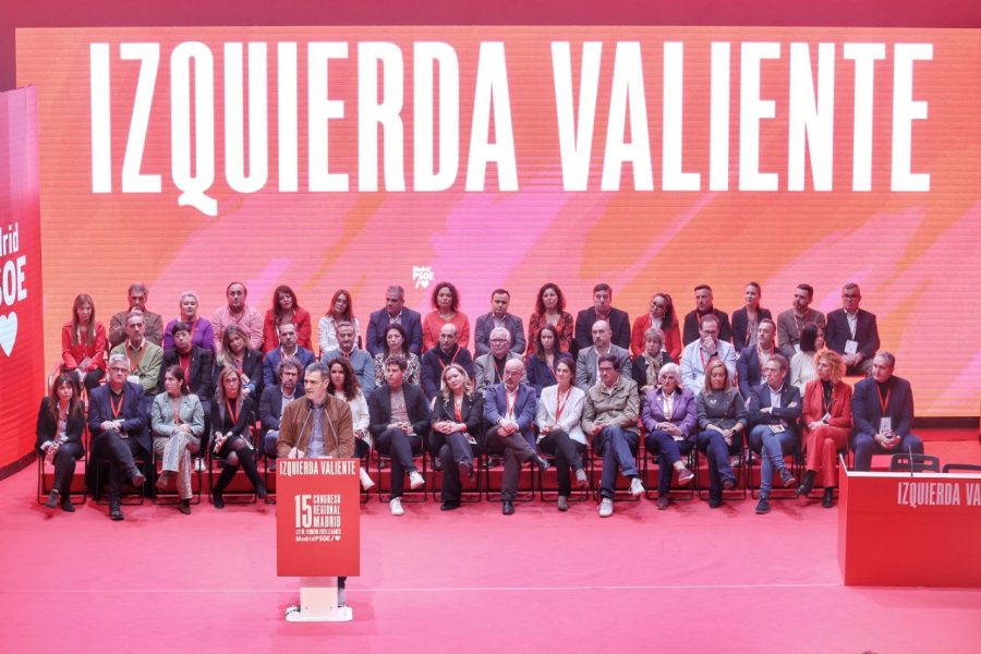 Foto de grupo de la nueva Ejecutiva del PSOE Madrid, bajo el lema "Izquierda Valiente".